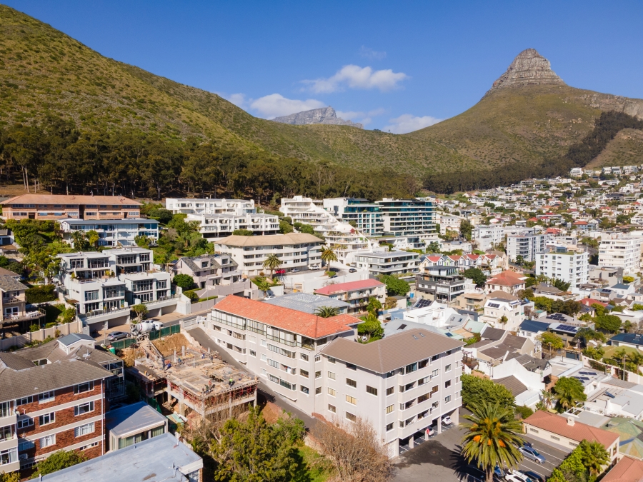 3 Bedroom Property for Sale in Sea Point Western Cape